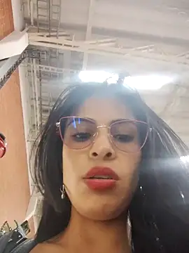 Astrid-- online show from November 21, 2025, 7:34 pm