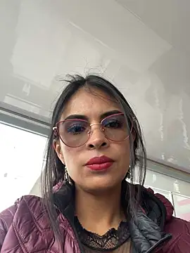 Astrid-- online show from April 21, 2026, 3:07 pm