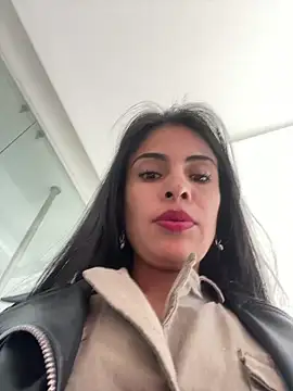 Astrid-- online show from April 28, 2026, 3:06 pm