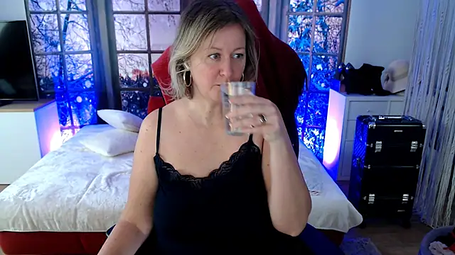 MarleneBloem online show from January 24, 2025, 10:43 am