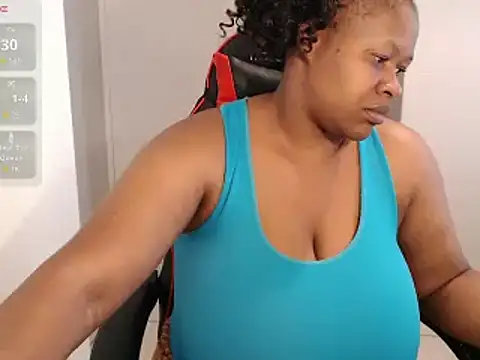 bustylisa1983 online show from February 12, 2025, 1:06 pm