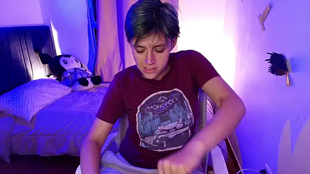 9 Fernanda 9 online show from November 6, 2025, 4:46 am