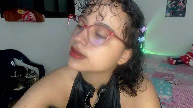 lou cute online show from January 26, 2025, 10:24 pm