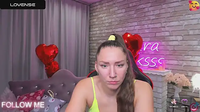 SarahCoksss online show from February 19, 2025, 3:28 am