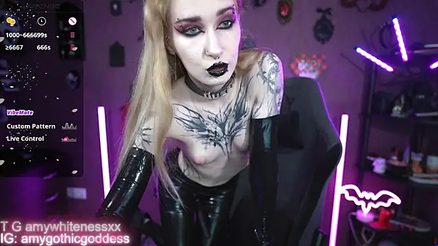amywhitenessxx online show from June 7, 2026, 11:14 am