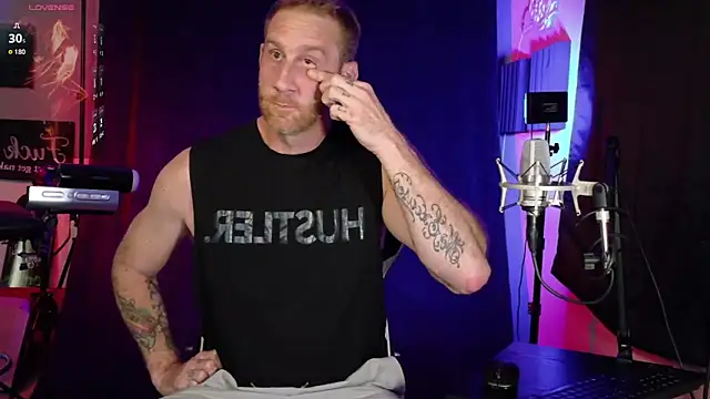 FiftyShadez online show from April 18, 2026, 2:04 am