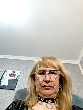 koroleva70 online show from April 25, 2026, 10:18 am