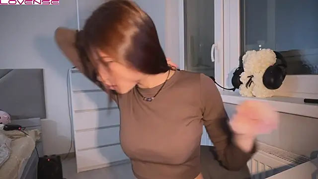 YourOblivion online show from February 19, 2025, 5:49 pm