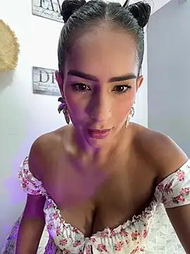 Mau White online show from January 21, 2025, 5:20 pm