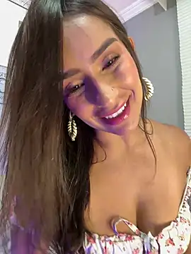 Mau White online show from February 24, 2025, 9:31 pm