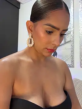 Mau White online show from October 14, 2025, 9:26 pm