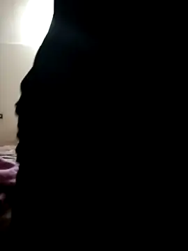 sexcazzo online show from December 16, 2025, 5:29 pm