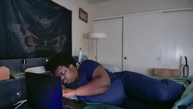 Yagurl  west online show from January 27, 2025, 4:22 pm