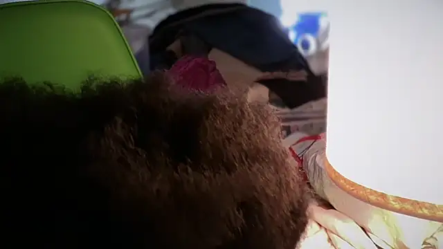 Yagurl  west online show from December 21, 2025, 12:18 am