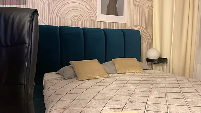 viviann evans online show from February 16, 2026, 1:57 am