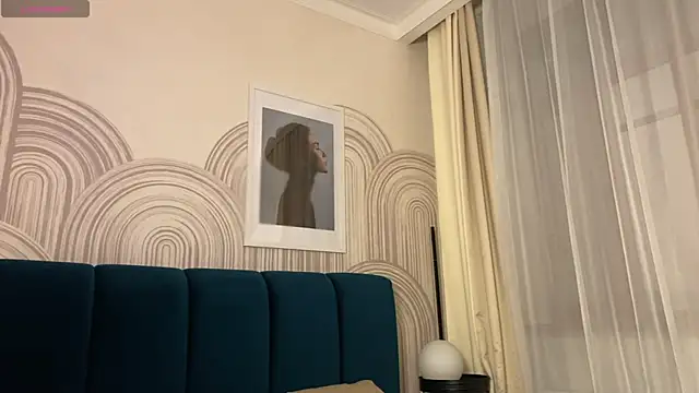 viviann evans online show from April 14, 2026, 1:00 am