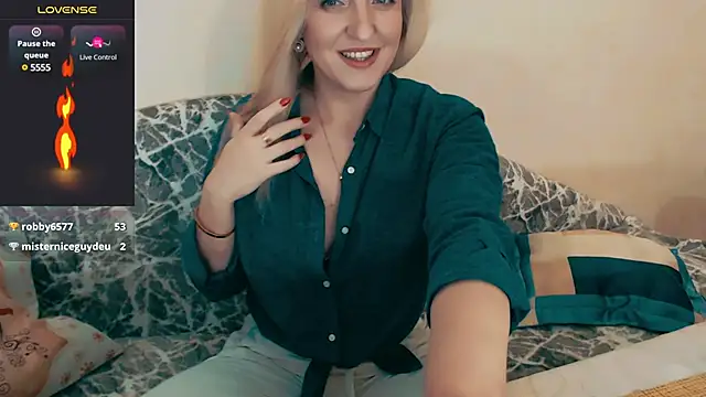 ElysonLang online show from January 23, 2025, 8:35 pm