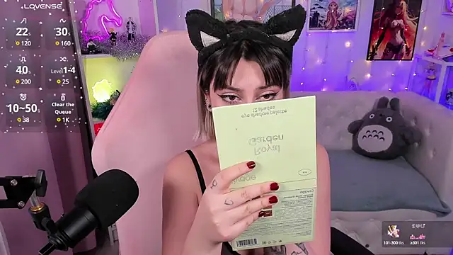 Snapshot of PennyMay chatting on January 12, 2025, 4:31 am PennyMay online show from January 12, 2025, 4:31 am