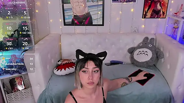 Snapshot of PennyMay chatting on January 12, 2025, 1:37 pm PennyMay online show from January 12, 2025, 1:37 pm