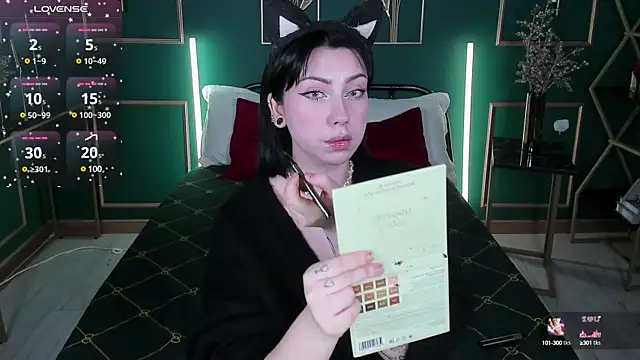 Snapshot of PennyMay chatting on February 18, 2025, 4:26 am PennyMay online show from February 18, 2025, 4:26 am