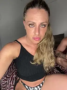 fitcouple1889 online show from February 26, 2025, 11:26 pm