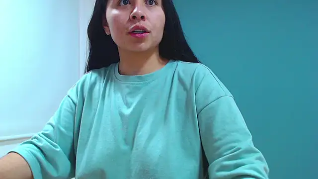 danna- roouss online show from December 21, 2025, 5:53 pm