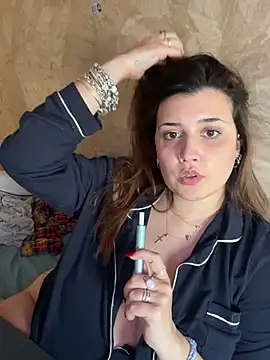 Novababy18 online show from February 5, 2025, 1:11 pm