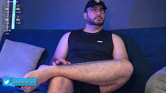 dantesatrianii online show from April 23, 2026, 2:46 am