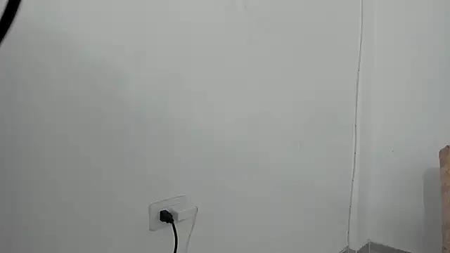 young liza online show from February 15, 2025, 6:44 pm