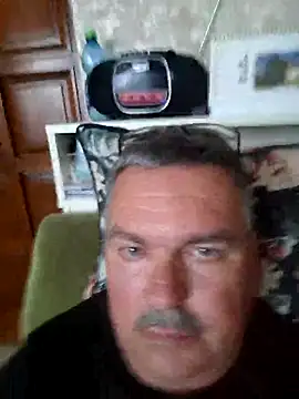 Snapshot of Tbone17 chatting on April 10, 2026, 3:50 pm Tbone17 online show from April 10, 2026, 3:50 pm