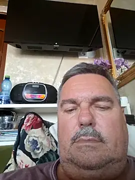 Snapshot of Tbone17 chatting on May 3, 2026, 6:08 am Tbone17 online show from May 3, 2026, 6:08 am
