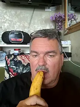 Snapshot of Tbone17 chatting on May 11, 2026, 11:27 am Tbone17 online show from May 11, 2026, 11:27 am