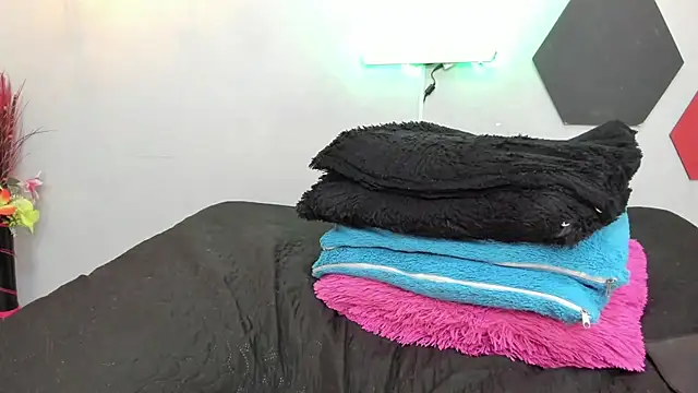 Snapshot of martinaclark chatting on February 12, 2025, 7:23 am martinaclark online show from February 12, 2025, 7:23 am