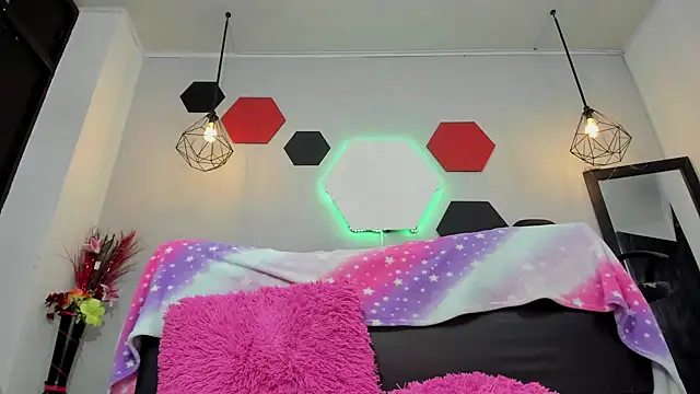 Snapshot of martinaclark chatting on September 27, 2025, 4:17 am martinaclark online show from September 27, 2025, 4:17 am