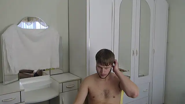 Zoro1999 online show from January 24, 2025, 1:03 pm