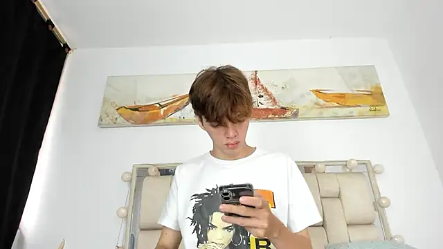 daniel hot03 online show from October 25, 2025, 1:29 pm