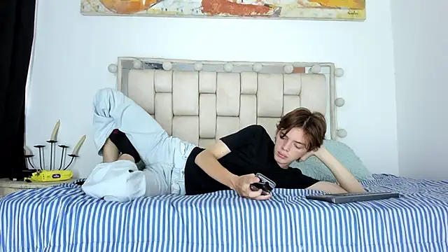 daniel hot03 online show from December 20, 2025, 1:29 pm