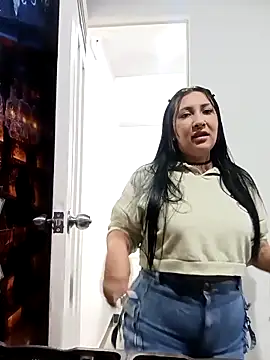 Snapshot of my-kitty chatting on February 19, 2025, 11:04 pm my-kitty online show from February 19, 2025, 11:04 pm