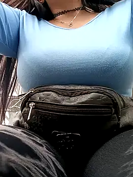 Snapshot of my-kitty chatting on March 2, 2025, 9:32 pm my-kitty online show from March 2, 2025, 9:32 pm