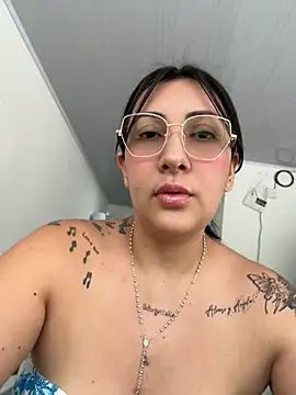 my-kitty online show from June 17, 2026, 9:05 pm