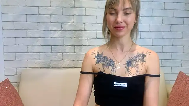 MiaMinx online show from January 31, 2025, 4:58 am