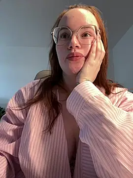 Mona-Peaches online show from February 1, 2025, 11:10 am