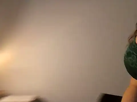 VestaValstar online show from April 21, 2026, 7:39 pm