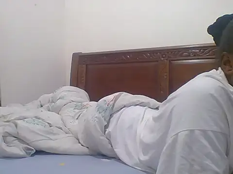 Snapshot of sexy__candyy chatting on October 28, 2025, 6:43 pm sexy candyy online show from October 28, 2025, 6:43 pm