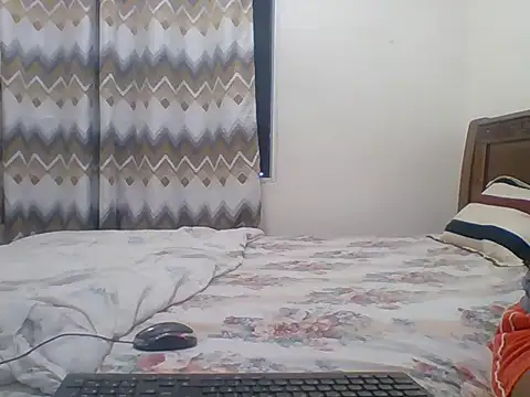 Snapshot of sexy__candyy chatting on November 21, 2025, 7:23 pm sexy candyy online show from November 21, 2025, 7:23 pm