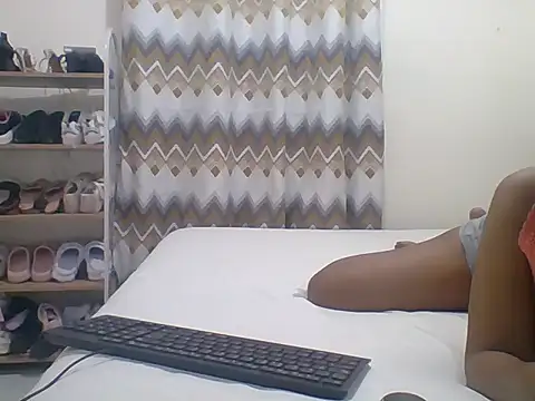 Snapshot of sexy__candyy chatting on December 4, 2025, 7:44 pm sexy candyy online show from December 4, 2025, 7:44 pm