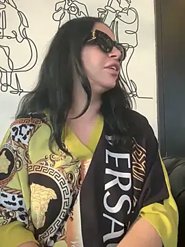 Chloe Ricci online show from December 14, 2024, 1:59 pm