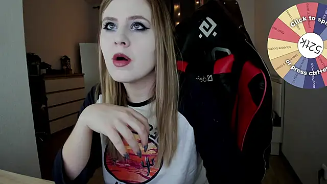 Olivia Munk online show from January 8, 2025, 4:02 am