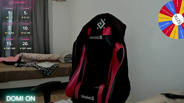 Olivia Munk online show from January 29, 2025, 6:54 am