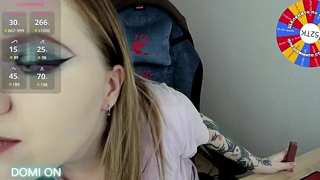 Olivia Munk online show from February 4, 2025, 4:48 am